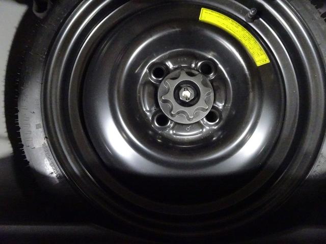 ���S�̃X�y�A�^�C���t���B�p���N���ȂǂɁA�����^�C�����������đ��s�o���܂��B