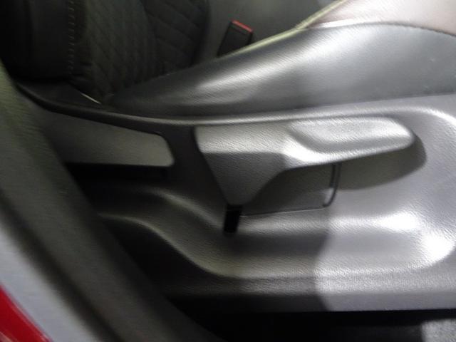 ��������܂Ƃ܂������̂���C���p�l�B�e����X�C�b�`�Ȃǂ��g���₷���ʒu�ɔz�u����Ă��܂��B