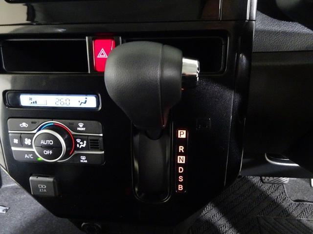 �V�[�Y����ʂ��Ďԓ������K�ɁA�I�[�g�G�A�R���B