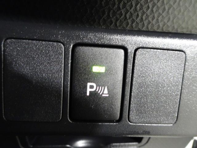 �[�d�p�̂t�r�a�|�[�g�t���B�ԓ��ŃX�}�z�Ȃǂ̓d�q�@�킪�[�d�o���܂��B