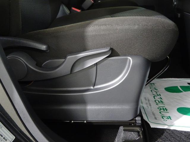 ��������܂Ƃ܂������̂���C���p�l�B�e����X�C�b�`�Ȃǂ��g���₷���ʒu�ɔz�u����Ă��܂��B