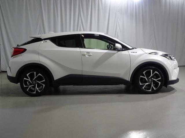 Ｃ－ＨＲ Ｇ　フルセグ　メモリーナビ　ＤＶＤ再生　バックカメラ　衝突被害軽減システム　オートマチックハイビーム　クルーズコントロール　ＥＴＣ　ドラレコ　スマートキー　ＬＥＤヘッドランプ　純正アルミ　スペアタイヤ（18枚目）