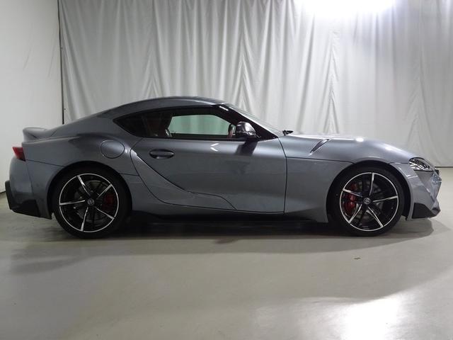 �y�܂�s�J�N���[���z�ԗ��܂邲�ƁA���X�܂ŁA�O��I�ɐ�򂵂Ă���܂��B