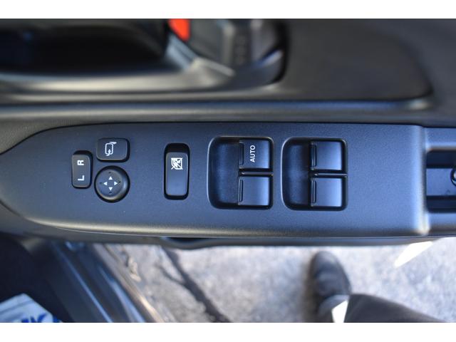 スペーシアギア ハイブリッドＸＺ　ハイブリッドＸＺ（４名）・衝突安全ボディ・盗難防止システム・衝突軽減システム・アイドリングストップ・キーレス・オートマチックハイビーム・純正アルミホイール・純正ナビ・キーレス・（14枚目）