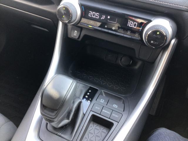 RAV4 X エアロパーツ/Bluetooth対応/バックカメラ/9インチナビ/車検2年付き(26枚目)