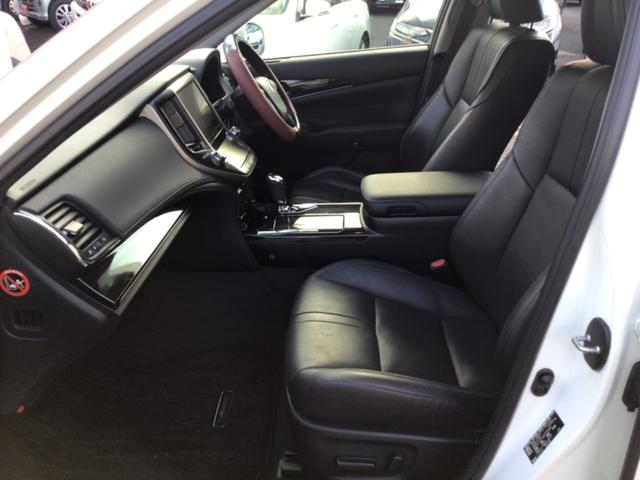 クラウンハイブリッド アスリートＧ　全方位モニター／ＥＴＣ／Ｂｌｕｅｔｏｏｔｈ対応／バックカメラ／車検１０年１月（28枚目）