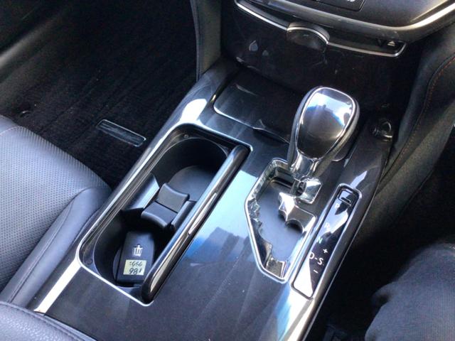 クラウンハイブリッド アスリートＧ　全方位モニター／ＥＴＣ／Ｂｌｕｅｔｏｏｔｈ対応／バックカメラ／車検１０年１月（52枚目）