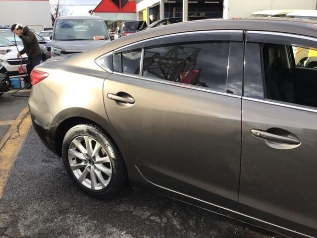 アテンザセダン ２０Ｓ　車検２年付き／ＤＶＤ再生／バックカメラ／Ｂｌｕｅｔｏｏｔｈ対応／ＥＴＣ　ガソリン車２０００ｃｃ（18枚目）