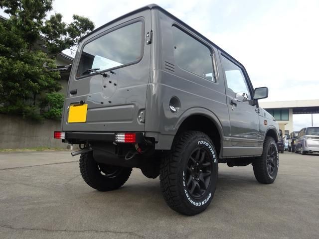 ランドベンチャー　エンジンＯＨ済　４ＷＤ　オートマ　ＪＢ６４フェイス♪ミディアムグレーカラー塗装　オリジナルＪＡ６４グリル　リフトアップ　６４純正ホイールラプターブラック塗装　　ホワイトレター　オートルビーズ(5枚目)