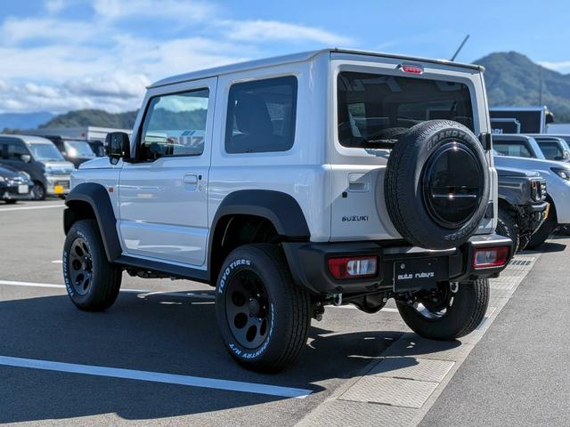 ジムニーシエラ ＪＣ　登録済み未使用車　オートマ車　４型最終モデル　カスタム車　リフトアップ　オートルビーズ仕様　スズスポグリル　ＴＯＹＯオープンカントリーホワイトレタータイヤ　Ｒａｍｏｎｅ２ホイール（8枚目）