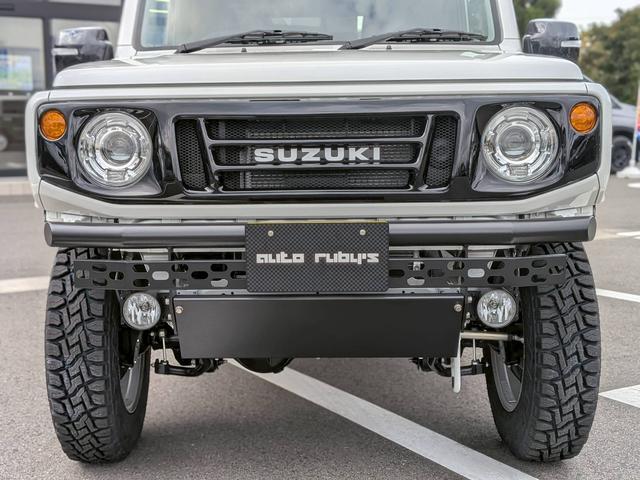 ジムニー ＸＣ　届出済未使用車　４型最終モデル　リフトアップ　ルーフラック付き　２２グリル　トーヨーオープンカントリーホワイトレタータイヤ　カスタム車　オートルビーズ仕様（11枚目）
