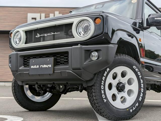 ジムニー ＸＣ　届出済未使用車　４型最終モデル　リフトアップ　スズスポグリル　ラモーン２　ヨコハマタイヤホワイトレター　ジオランダーＡＴホワイトレタータイヤ　カスタム車　オートルビーズ仕様（2枚目）