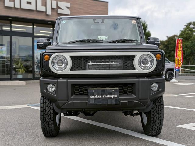 ジムニー ＸＣ　届出済未使用車　４型最終モデル　リフトアップ　スズスポグリル　ラモーン２　ヨコハマタイヤホワイトレター　ジオランダーＡＴホワイトレタータイヤ　カスタム車　オートルビーズ仕様（3枚目）