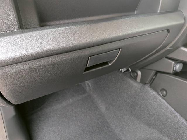 ジムニー ＸＣ　届出済未使用車　４型最終モデル　リフトアップ　スズスポグリル　ラモーン２　ヨコハマタイヤホワイトレター　ジオランダーＡＴホワイトレタータイヤ　カスタム車　オートルビーズ仕様（35枚目）