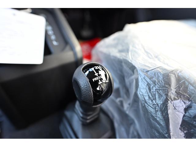 ジムニー XC 届出済未使用車 4型最終モデル オートマ車 スズスポグリル オートルビーズ仕様 XC 4WD 純正16インチアルミホイール LEDヘッドライト シートヒーター付き(27枚目)
