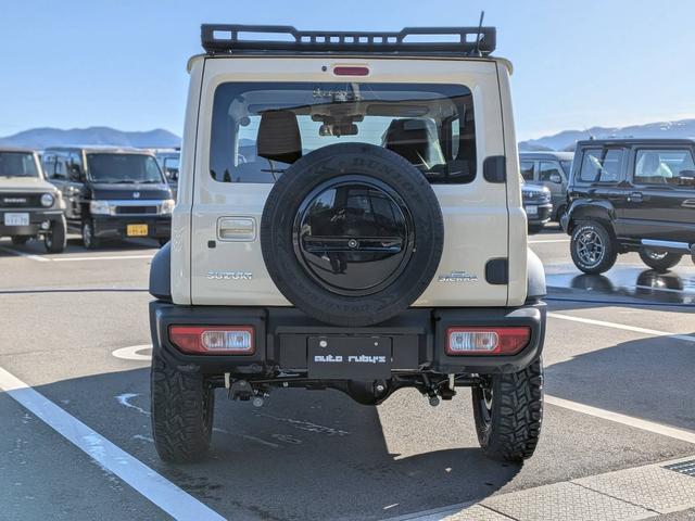 ジムニーシエラ JC 登録済未使用車 新型 5型 改良モデル リフトUP スズスポグリル ルーフキャリア Raomone2ホイール TOYOオープンカントリーRTタイヤ ホワイトレター ディスプレイオーディオ バックカメラ(8枚目)