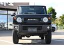 ジムニー XC 届出済未使用車 4型最終モデル リフトアップ 社外フロントグリル トーヨーオープンカントリー ホワイトレター カスタム車 ラモーン2 オートルビーズ仕様 中古車画像_3