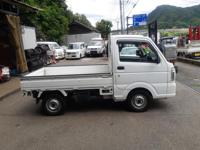 　軽トラック　ＭＴ　エアコン　運転席エアバッグ(4枚目)