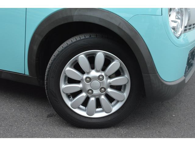 X 8インチフルセグナビ ビルトインETC 純正アルミホイール ワンオーナー 禁煙車 シートヒーター(22枚目)
