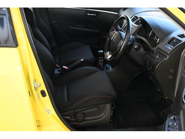 スイフトスポーツ ベースグレード　ベースグレード　６速ＭＴ　フルセグナビ　Ｂｌｕｅｔｏｏｔｈ対応　ＨＩＤヘッドライト　ＥＴＣ　純正１７インチアルミ　クルーズコントロール　スマートキー＆プッシュスタート　オートエアコン　禁煙車（11枚目）