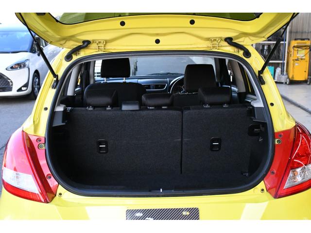 スイフトスポーツ ベースグレード　ベースグレード　６速ＭＴ　フルセグナビ　Ｂｌｕｅｔｏｏｔｈ対応　ＨＩＤヘッドライト　ＥＴＣ　純正１７インチアルミ　クルーズコントロール　スマートキー＆プッシュスタート　オートエアコン　禁煙車（18枚目）