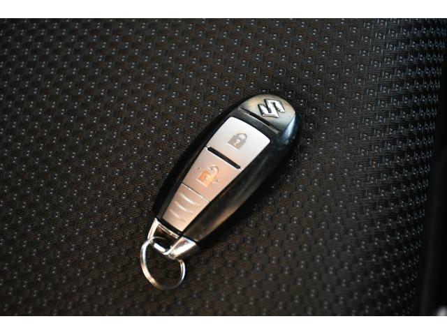 スイフトスポーツ ベースグレード　ベースグレード　６速ＭＴ　フルセグナビ　Ｂｌｕｅｔｏｏｔｈ対応　ＨＩＤヘッドライト　ＥＴＣ　純正１７インチアルミ　クルーズコントロール　スマートキー＆プッシュスタート　オートエアコン　禁煙車（34枚目）