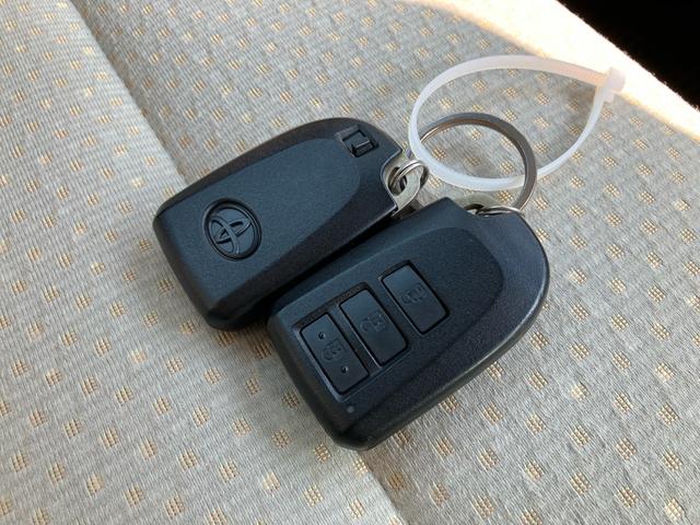 ポルテ Ｆ　禁煙車　ナビＴＶ　バックカメラ　Ｂｌｕｅｔｏｏｔｈ接続　パワースライドドア　スマートキー　プッシュスタート　社外アルミホイール　ＥＴＣ　オートライト　ＨＩＤ＆フォグ　取扱説明書　記録簿　横滑り防止装置（19枚目）