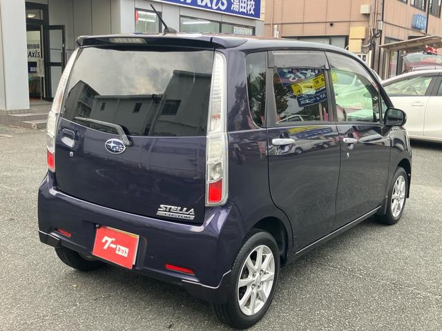 ステラ カスタムＲ　ナビＴＶ　バックカメラ　ＥＴＣ　スマートキー　プッシュスタート　アルミホイール　オートエアコン　アイドリングストップ　盗難防止装置　ベンチシート　ＡＢＳ　エアバッグ（6枚目）
