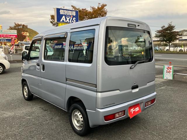 ミニキャブバン CD ハイルーフ 両側スライドドア 5速マニュアル(MT)車 エアコン パワーステアリング エアバッグ メンテナンスノート 取扱説明書(8枚目)