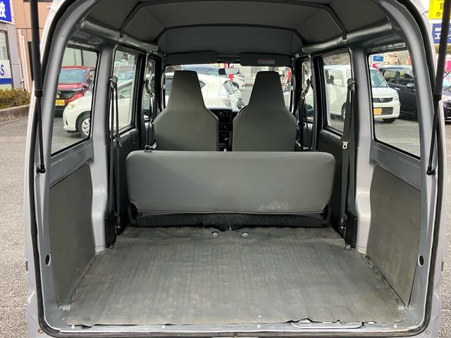 ミニキャブバン CD ハイルーフ 両側スライドドア 5速マニュアル(MT)車 エアコン パワーステアリング エアバッグ メンテナンスノート 取扱説明書(23枚目)