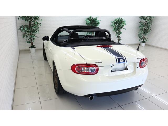 ロードスター ＮＲ－Ａ　ＲＡＹＳ１６インチアルミ　マツダ純正７点ロールバー　ビルシュタインサスペンション　ＨＩＤ　Ｂｌｕｅｔｏｏｔｈ付きオーディオ（4枚目）