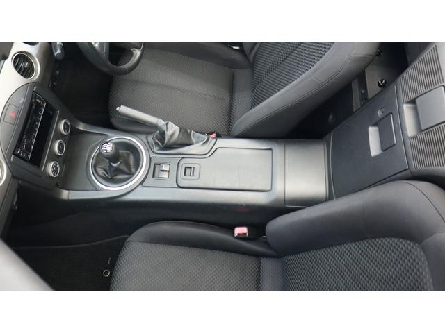 ロードスター ＮＲ－Ａ　ＲＡＹＳ１６インチアルミ　マツダ純正７点ロールバー　ビルシュタインサスペンション　ＨＩＤ　Ｂｌｕｅｔｏｏｔｈ付きオーディオ（9枚目）