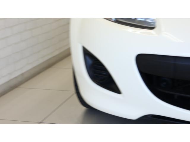 ロードスター ＮＲ－Ａ　ＲＡＹＳ１６インチアルミ　マツダ純正７点ロールバー　ビルシュタインサスペンション　ＨＩＤ　Ｂｌｕｅｔｏｏｔｈ付きオーディオ（24枚目）