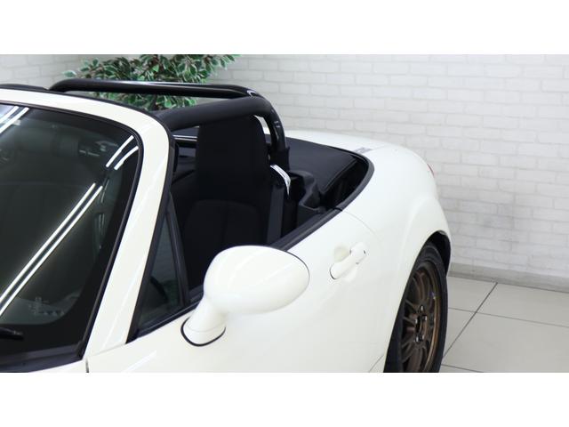 ロードスター ＮＲ－Ａ　ＲＡＹＳ１６インチアルミ　マツダ純正７点ロールバー　ビルシュタインサスペンション　ＨＩＤ　Ｂｌｕｅｔｏｏｔｈ付きオーディオ（29枚目）