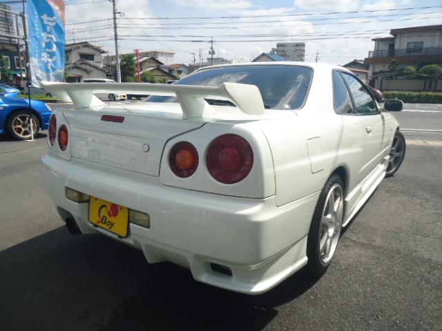 25GTターボ 5MT エアロパーツ NISMOマフラー(2枚目)
