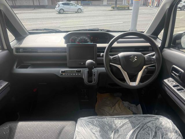 車を運転する際には運転席の存在は欠かせません。なのでしっかりとチェックしたいポイントですね。