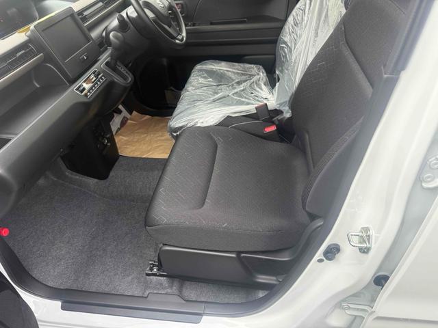 ワゴンR FX クリアランスソナー レーンアシスト 衝突被害軽減システム スマートキー 電動格納ミラー シートヒーター ベンチシート CVT 盗難防止システム ABS ESC 衝突安全ボディ エアコン(23枚目)