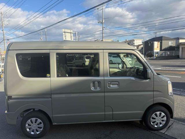 エブリイ ジョイン CVT 衝突被害軽減システム クリアランスソナー レーンアシスト 両側スライドドア スマートキー アイドリングストップ 電動格納ミラー シートヒーター LEDヘッドランプ 盗難防止システム(14枚目)