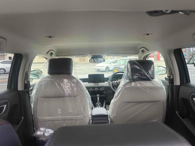 ヴェゼル ｅ：ＨＥＶ　Ｘ・ＨｕＮＴパッケージ　クリアランスソナー　オートクルーズコントロール　レーンアシスト　衝突被害軽減システム　オートライト　ＬＥＤヘッドランプ　アルミホイール　スマートキー　電動格納ミラー　ＣＶＴ　盗難防止システム（23枚目）