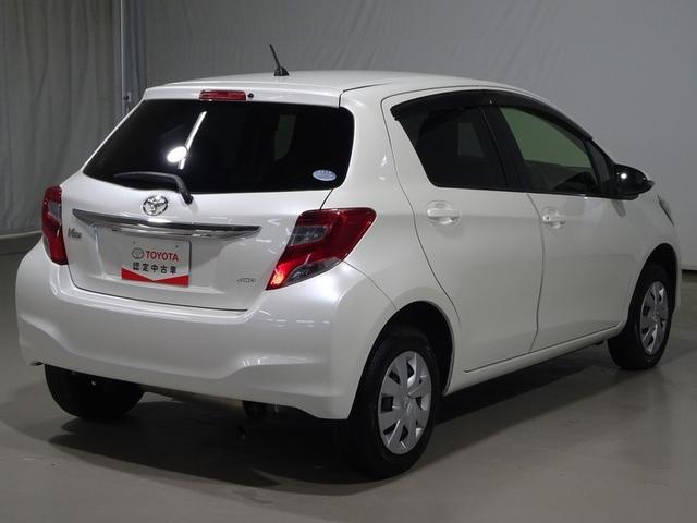 ヴィッツ Ｆ　４ＷＤ　ワンセグ　メモリーナビ　ミュージックプレイヤー接続可　バックカメラ　ワンオーナー　記録簿（3枚目）