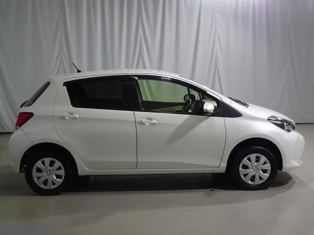 ヴィッツ Ｆ　４ＷＤ　ワンセグ　メモリーナビ　ミュージックプレイヤー接続可　バックカメラ　ワンオーナー　記録簿（14枚目）