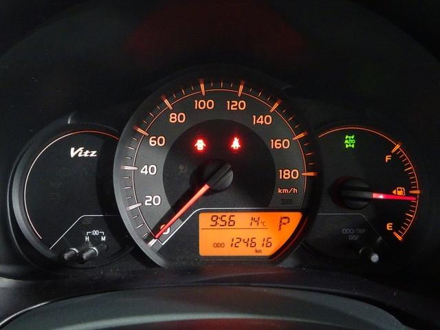ヴィッツ Ｆ　４ＷＤ　ワンセグ　メモリーナビ　ミュージックプレイヤー接続可　バックカメラ　ワンオーナー　記録簿（22枚目）