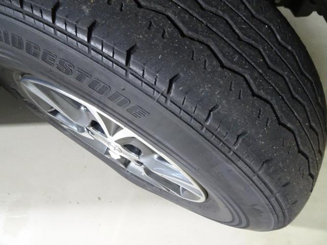 ハイエースバン ロングスーパーＧＬ　ディーゼル　４ＷＤ　フルセグ　メモリーナビ　ＤＶＤ再生　バックカメラ　衝突被害軽減システム　オートマチックハイビーム　ＥＴＣ　ドラレコ　スマートキー　両側電動スライド　ＬＥＤヘッドランプ　純正アルミ（24枚目）