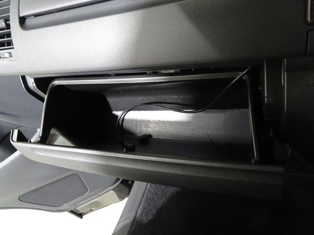 ハイエースバン ロングスーパーＧＬ　ディーゼル　４ＷＤ　フルセグ　メモリーナビ　ＤＶＤ再生　バックカメラ　衝突被害軽減システム　オートマチックハイビーム　ＥＴＣ　ドラレコ　スマートキー　両側電動スライド　ＬＥＤヘッドランプ　純正アルミ（33枚目）