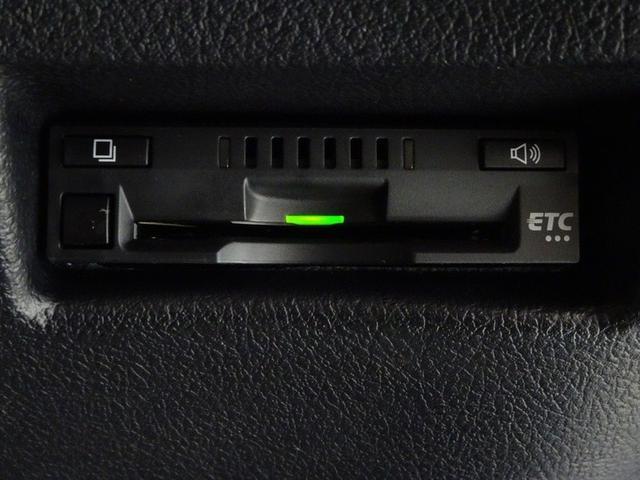 シエンタ Ｇ　クエロ　フルセグ　メモリーナビ　ＤＶＤ再生　バックカメラ　衝突被害軽減システム　ＥＴＣ　ドラレコ　両側電動スライド　ＬＥＤヘッドランプ　ウオークスルー　乗車定員７人　３列シート　ワンオーナー　記録簿（13枚目）