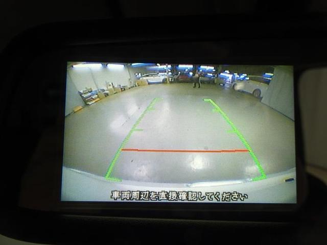 バックモニター搭載で車庫入れ安心！車庫入れが苦手な人もこれで安心！