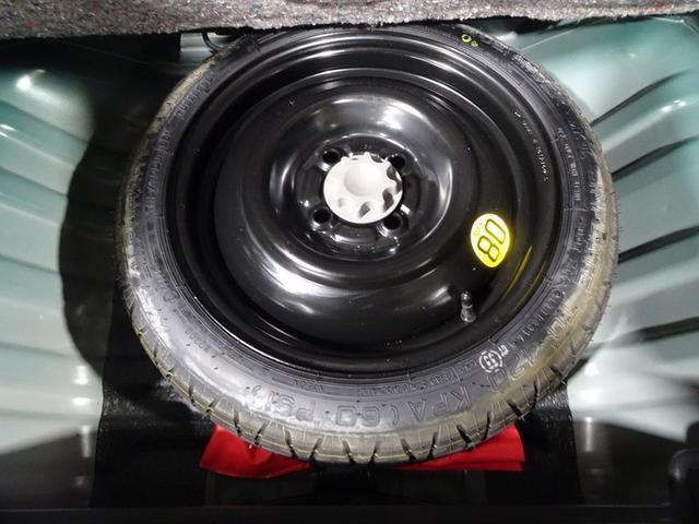 安心のスペアタイヤ付き。パンク時などに、すぐタイヤを交換して走行出来ます。