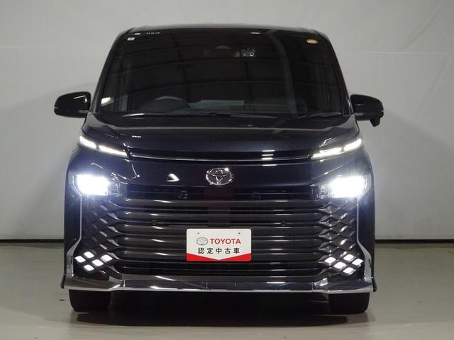 ヴォクシー Ｓ－Ｚ　フルセグ　メモリーナビ　ＤＶＤ再生　ミュージックプレイヤー接続可　後席モニター　バックカメラ　衝突被害軽減システム　ＥＴＣ　ドラレコ　両側電動スライド　ＬＥＤヘッドランプ　乗車定員７人　３列シート（4枚目）