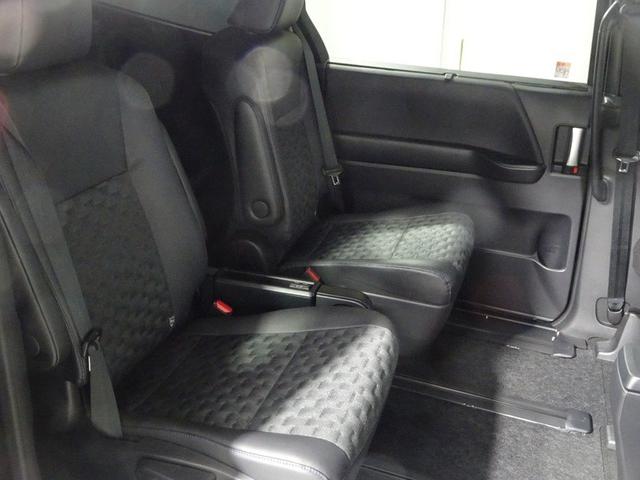 ヴォクシー Ｓ－Ｚ　フルセグ　メモリーナビ　ＤＶＤ再生　ミュージックプレイヤー接続可　後席モニター　バックカメラ　衝突被害軽減システム　ＥＴＣ　ドラレコ　両側電動スライド　ＬＥＤヘッドランプ　乗車定員７人　３列シート（15枚目）