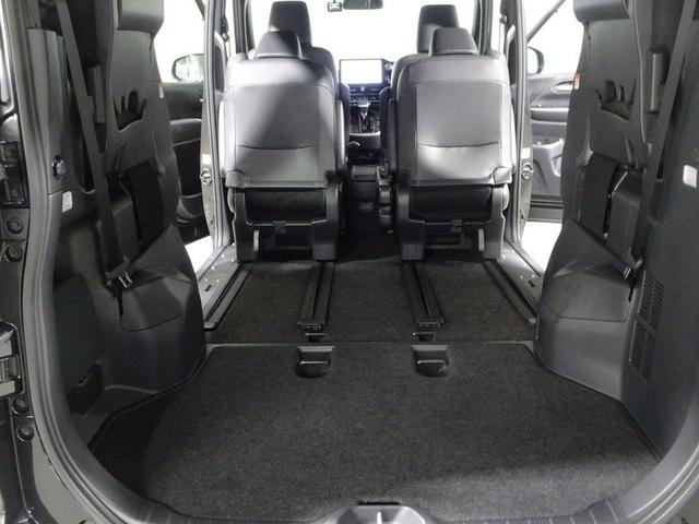 ヴォクシー Ｓ－Ｚ　フルセグ　メモリーナビ　ＤＶＤ再生　ミュージックプレイヤー接続可　後席モニター　バックカメラ　衝突被害軽減システム　ＥＴＣ　ドラレコ　両側電動スライド　ＬＥＤヘッドランプ　乗車定員７人　３列シート（18枚目）